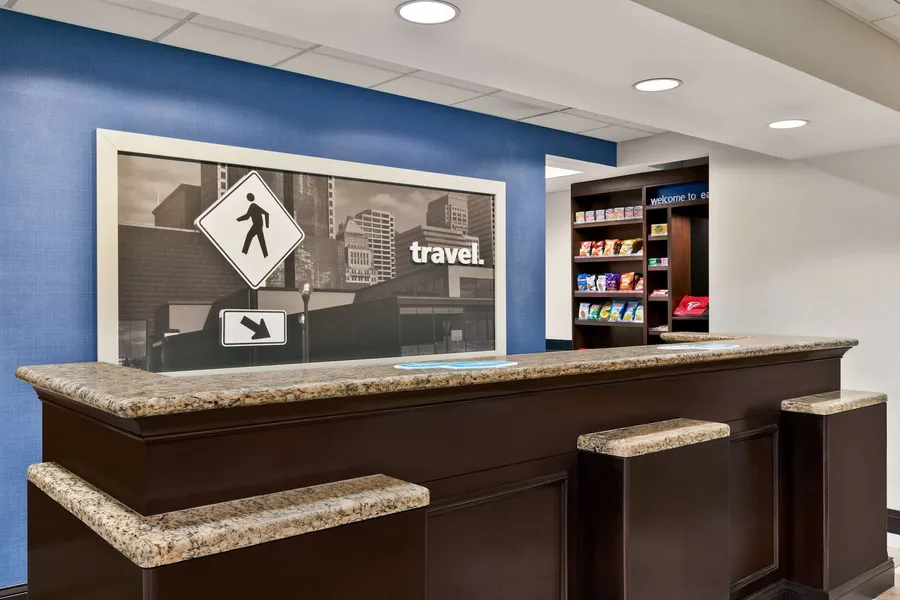 Hampton Inn & Suites Atlanta Airport West/Camp Creek Pkwy hotel detail image 2
