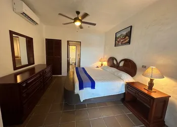 Hotel Quijote Inn hotel thumbnail 3