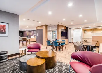 TownePlace Suites by Marriott Chicago Waukegan/Gurnee hotel thumbnail 3