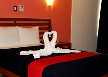 Hotel Soberanis hotel thumbnail 7