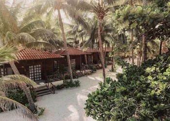 Petit Lafitte Beachfront Hotel & Bungalows hotel thumbnail 2