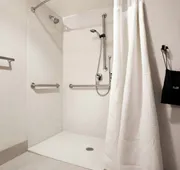 Fairfield Inn & Suites by Marriott Louisville Airport hotel detail image 7