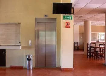 Hotel Las Jacarandas hotel thumbnail 2