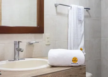 Hotel Las Jacarandas hotel thumbnail 7