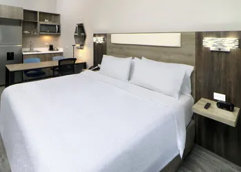 Holiday Inn Express Manzanillo by IHG hotel thumbnail 3