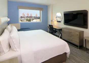Holiday Inn Express Manzanillo by IHG hotel thumbnail 7