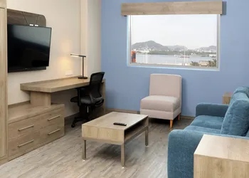 Holiday Inn Express Manzanillo by IHG hotel thumbnail 8