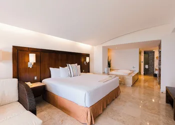Hotel Azul Ixtapa Grand Resort Spa and Convention Center - All inclusive hotel thumbnail 3