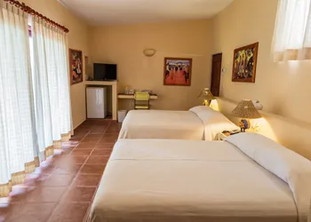 Catalina Beach Resort hotel thumbnail 4
