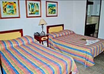 Catalina Beach Resort hotel thumbnail 8