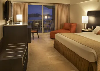 Hotel Azul Ixtapa All Inclusive Beach Resort Convention Center hotel thumbnail 8