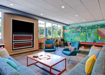Tru by Hilton Rocky Mount hotel thumbnail 2