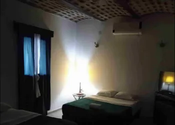 ANTIQUE Garcia hotel thumbnail 2
