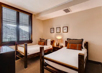 Hayden Lodge by Snowmass Mountain Lodging hotel thumbnail 3