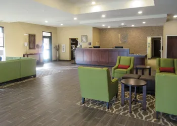 Comfort Suites Summerville hotel thumbnail 2