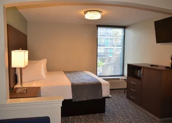 Opal Hotel & Suites hotel thumbnail 4