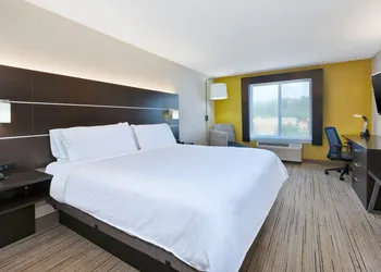 Holiday Inn Express Hotel & Suites Cleveland - Richfield by IHG hotel thumbnail 5