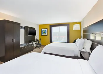 Holiday Inn Express Hotel & Suites Cleveland - Richfield by IHG hotel thumbnail 7
