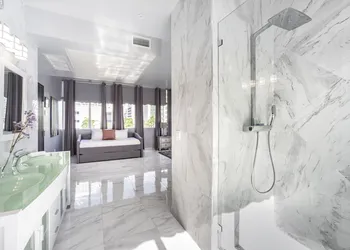 Secret Garden Miami Beach hotel thumbnail 4