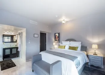 Secret Garden Miami Beach hotel thumbnail 6