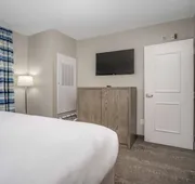 Lighthouse Suites - Best Western Signature Collection hotel detail image 4