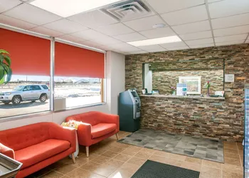 Suburban Studios Neenah-Appleton hotel thumbnail 2
