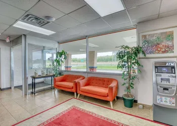 Suburban Studios Neenah-Appleton hotel thumbnail 8