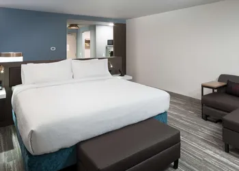 Hilton Garden Inn Madison Downtown hotel thumbnail 8