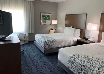 La Quinta Inn & Suites by Wyndham Round Rock near Kalahari hotel thumbnail 8