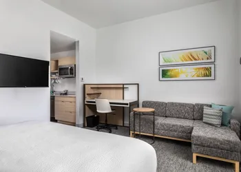 TownePlace Suites by Marriott® Orlando Near Universal hotel thumbnail 6
