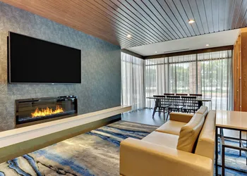 Fairfield Inn & Suites by Marriott Dallas Love Field hotel thumbnail 2