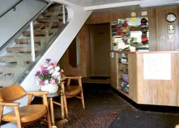 O'Haire Manor Motel and Apartments hotel thumbnail 2