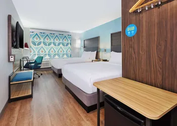 Tru By Hilton Comstock Park Grand Rapids hotel thumbnail 7