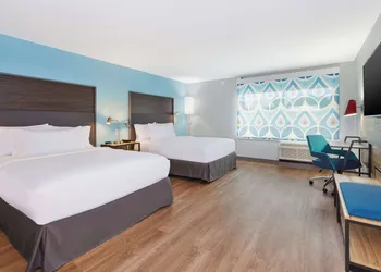 Tru By Hilton Comstock Park Grand Rapids hotel thumbnail 8
