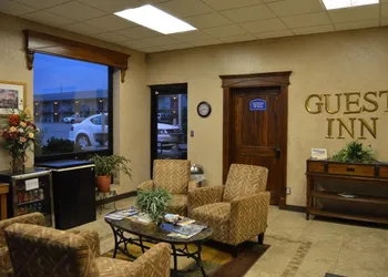 Guest Inn hotel thumbnail 3