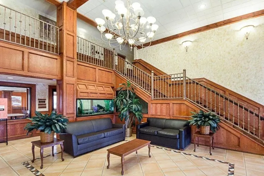 Shary Inn and Suites hotel detail image 2
