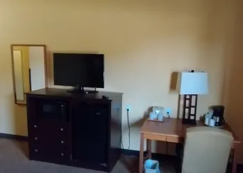 Shary Inn and Suites hotel thumbnail 5