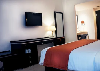 Hotel Oliba hotel thumbnail 4