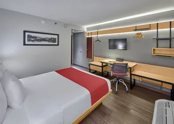 City Express by Marriott Monterrey Aeropuerto hotel thumbnail 6