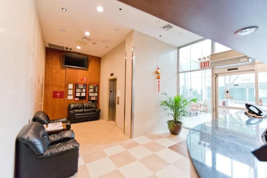 Dynasty Hotel and Suites New York LaGuardia Hotel hotel detail image 2