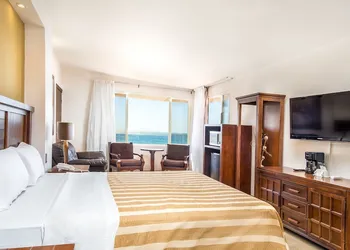 Puerto Nuevo Baja Hotel & Villas hotel thumbnail 5