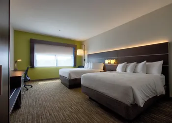Holiday Inn Express & Suites Onalaska La Crosse Area by IHG hotel thumbnail 8