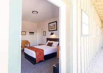 Stovepipe Wells Village Hotel - Inside The Park hotel thumbnail 6