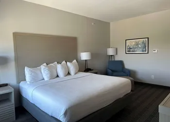Best Western Plus Chandler hotel thumbnail 7