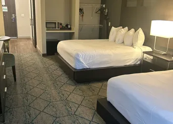 Comfort Inn & Suites Clarksville - Louisville North hotel thumbnail 6