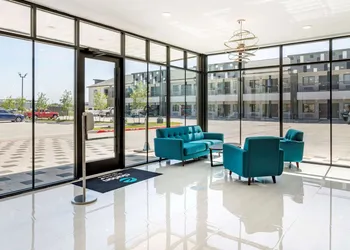 Clarion Pointe Port Arthur-Beaumont South hotel thumbnail 3