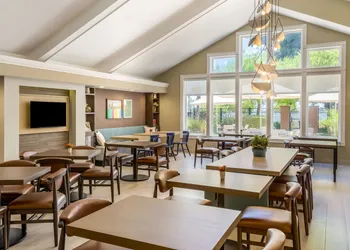 Sonesta ES Suites San Francisco Airport Oyster Point Waterfront hotel thumbnail 6