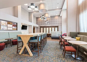 Hampton Inn & Suites Alachua I-75 hotel thumbnail 8