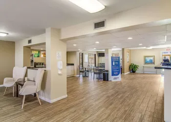 Suburban Studios Hotel Kingsland Near I-95 hotel thumbnail 2