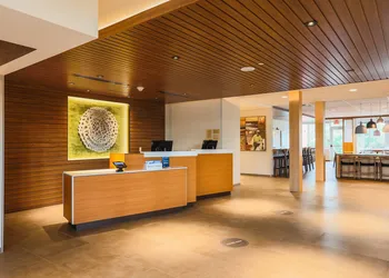 Fairfield Inn & Suites by Marriott Marquette hotel thumbnail 7